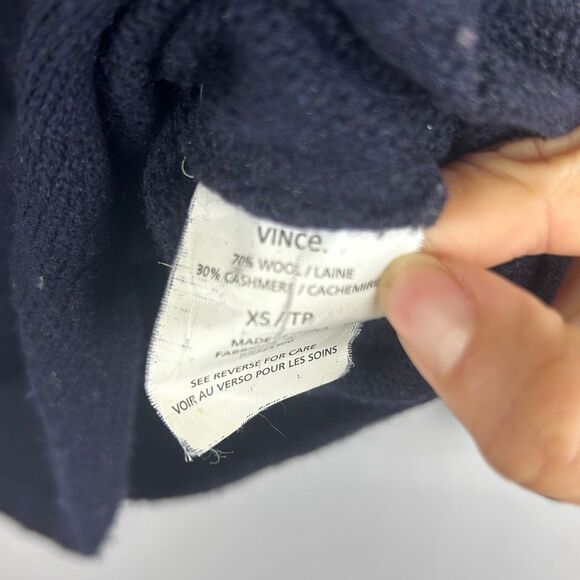 Vince black round hem wool cashmere blend sweater XS - Picture 4 of 5